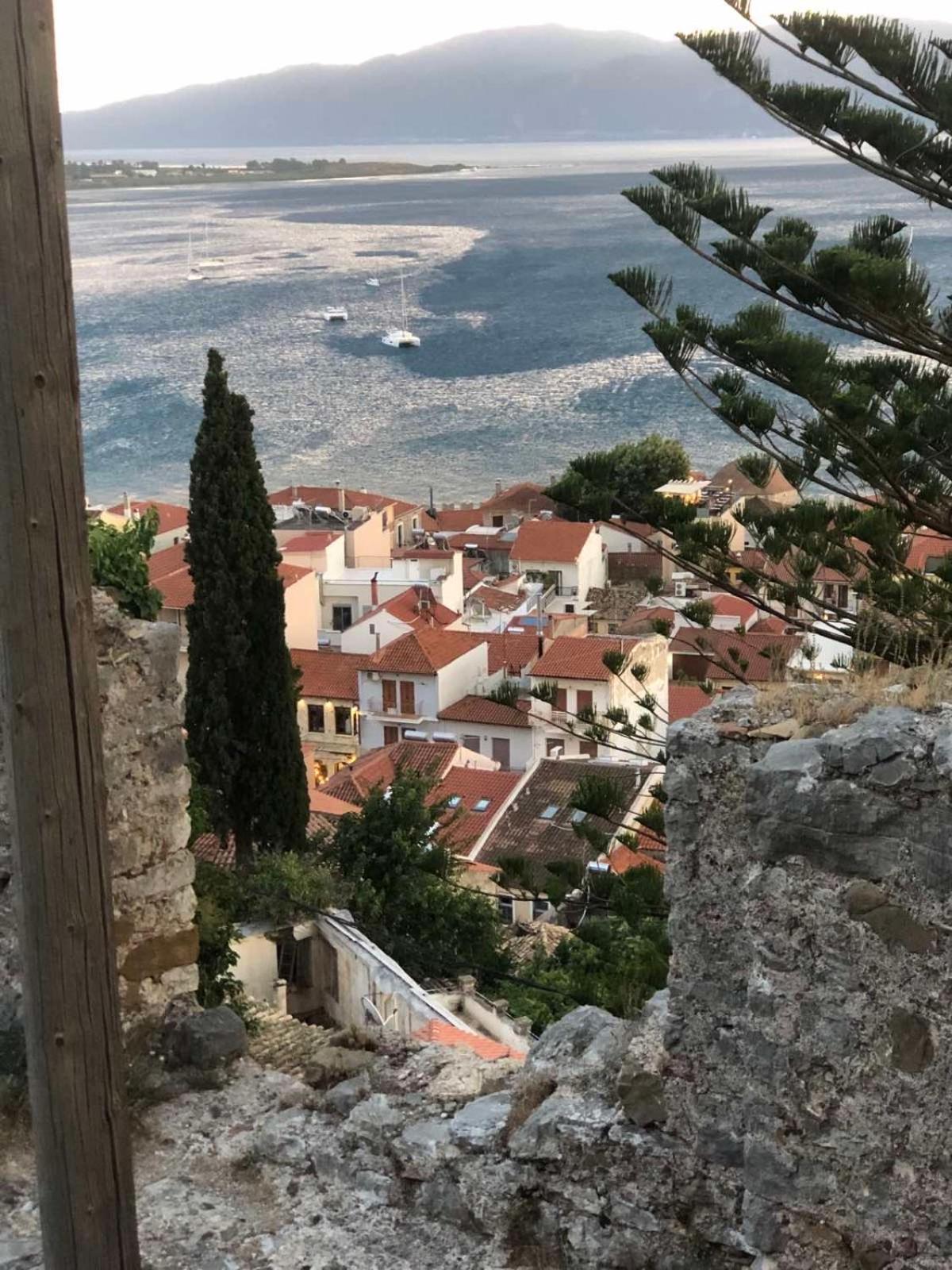 Maison d'hôtes Sideroporta Castle Nafpaktos Extérieur photo