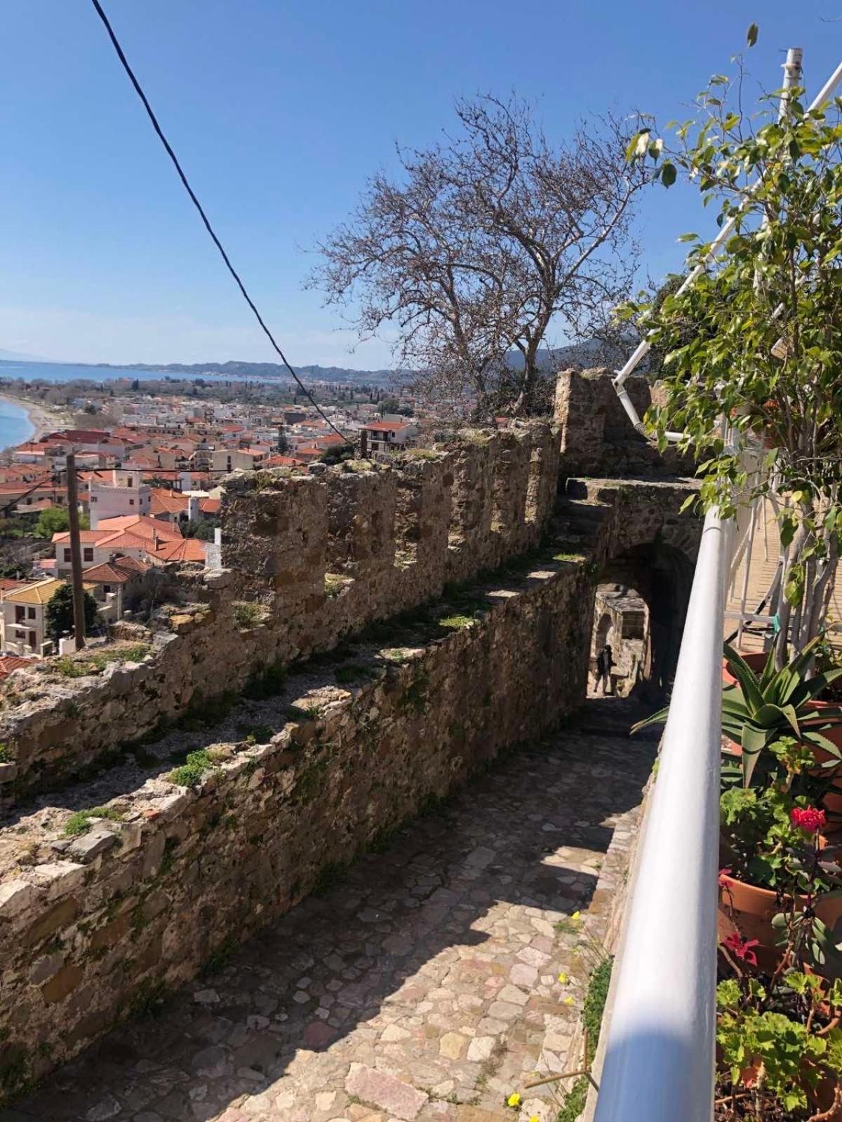 Maison d'hôtes Sideroporta Castle Nafpaktos Extérieur photo